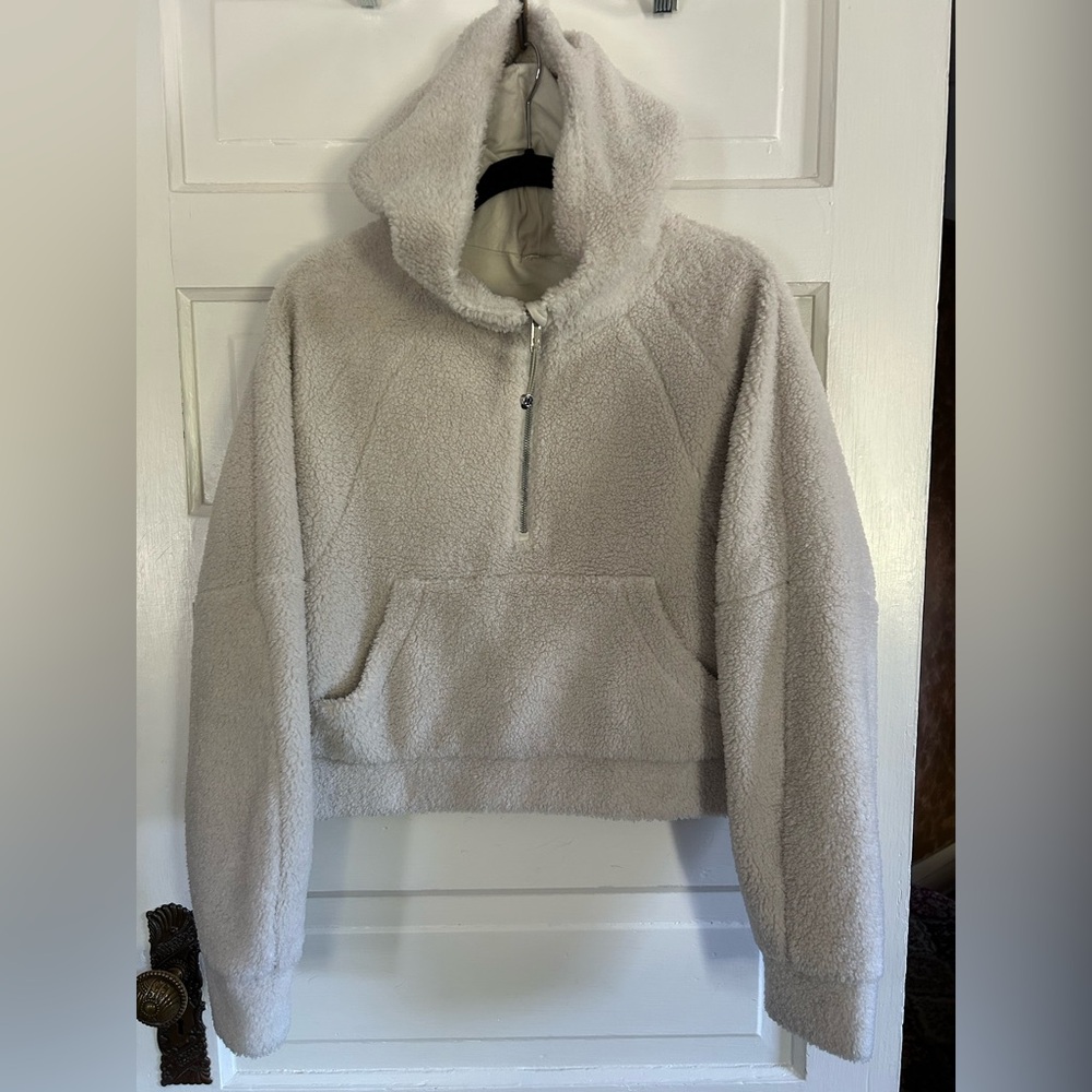 lululemon athletica Cream Hooded 1/4 Zip Scuba Funnel Neck. Med/Large